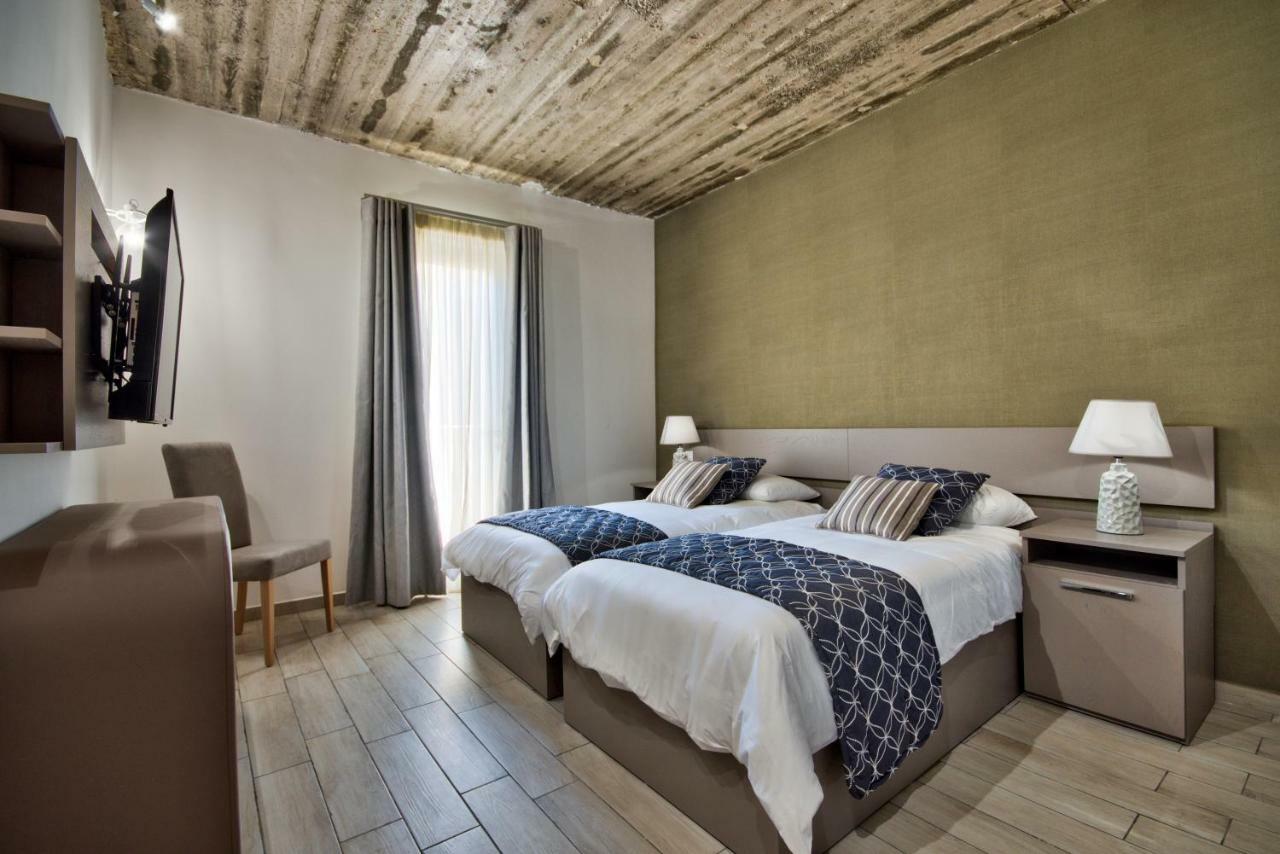 Cozy Rooms Hotel 슬리에마 외부 사진